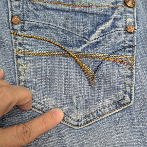 H & G size 11 juniors denim flare jeans - Picture 14 of 16